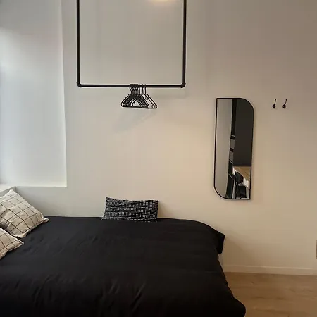 Cosy Industriel روبيه